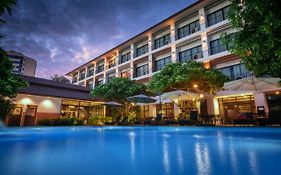 Pannarai Hotel Udon Thani 4*